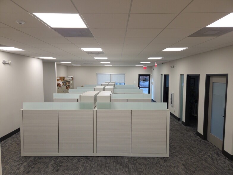 More Photos Of 2600 E Robinson St, Orlando Office For Lease