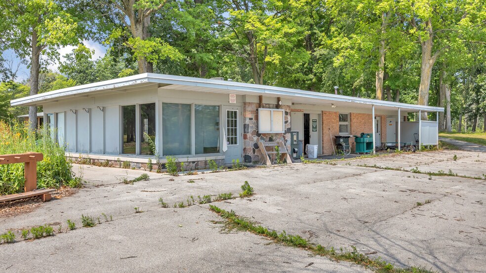 More Photos Of 3212 N Union Rd, Cato Golf Course Driving Range For Sale
