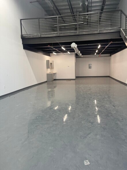 More Photos Of 2601 TX-121, Lewisville Light Distribution For Sale