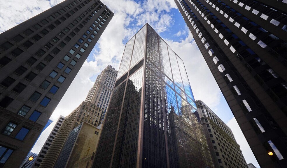 Primary Photo Of 20 N Clark St, Chicago Office For Lease