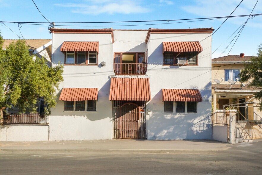 Primary Photo Of 1511 W 11th Pl, Los Angeles Apartments For Sale