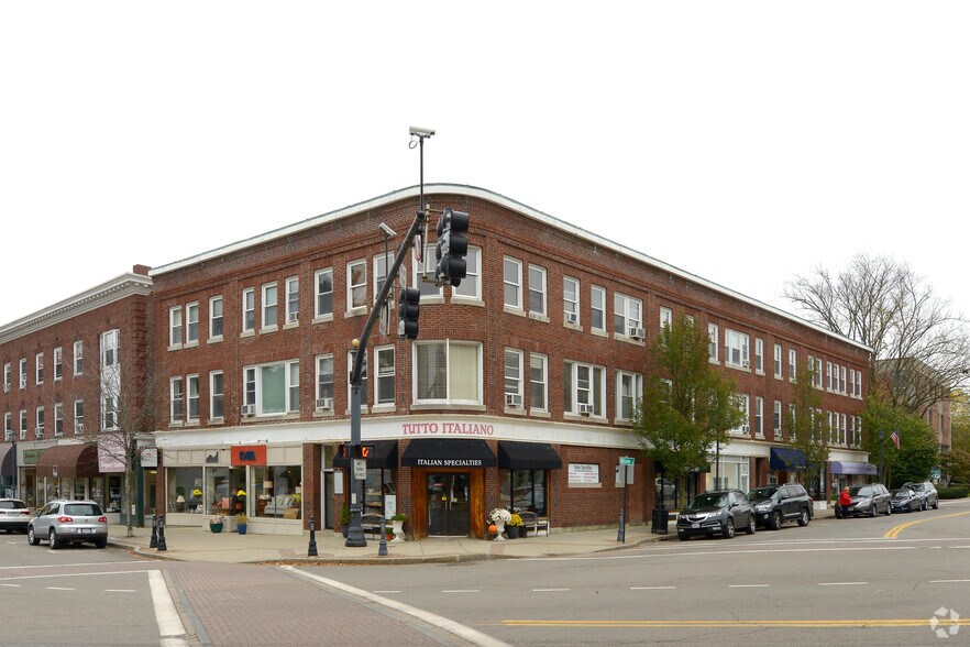Primary Photo Of 564-568 Washington St, Wellesley Storefront Retail Office For Lease