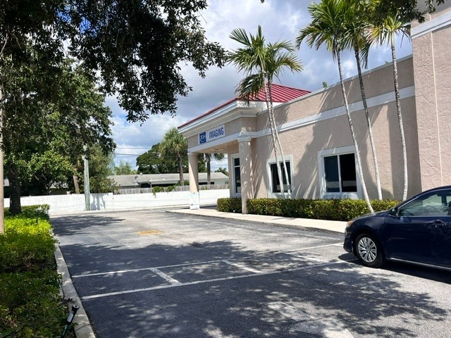 More Photos Of 733 Us-1, North Palm Beach Medical For Sale