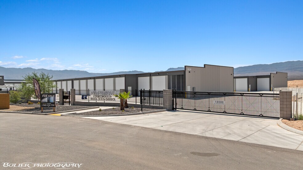 More Photos Of 1300 Pioneer Blvd, Mesquite Self Storage For Sale