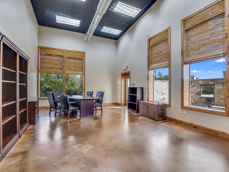 More Photos Of 4004 E Hwy 290, Dripping Springs Medical For Sale