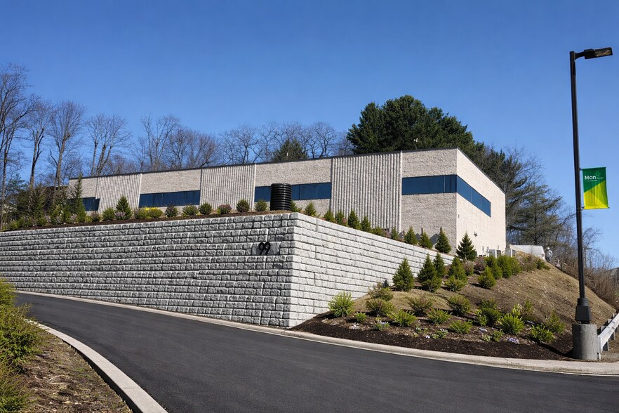 More Photos Of 99 JD Anderson Dr, Morgantown Medical For Lease