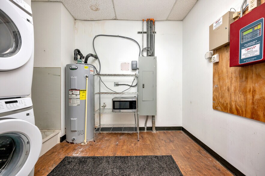 More Photos Of 132 El Chico Trl, Willow Park Medical For Sale