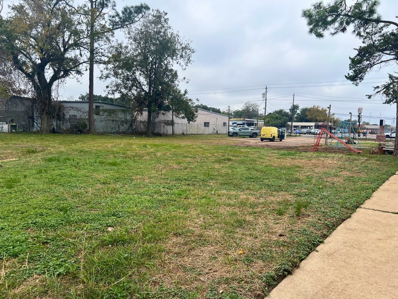 More Photos Of 2430 Campbell Rd, Houston Religious Facility For Sale