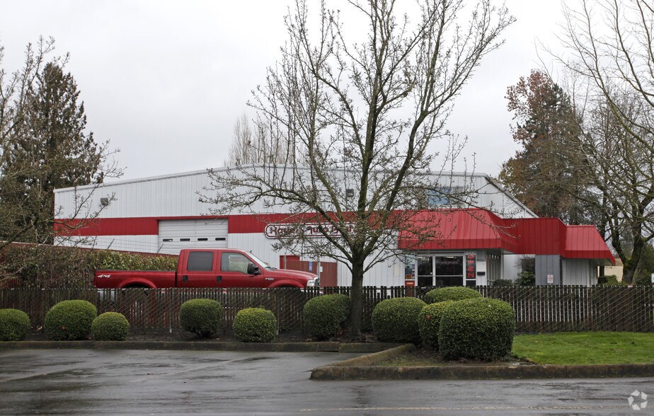 More Photos Of 10075 SW Tualatin-sherwood Rd, Tualatin Auto Repair For Sale