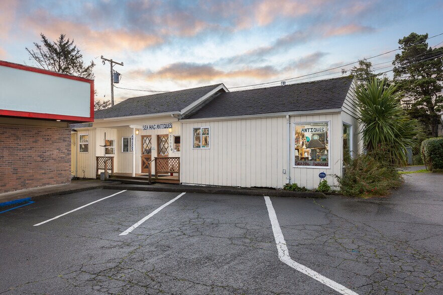More Photos Of 3128 Ne Highway 101, Lincoln City Storefront For Sale