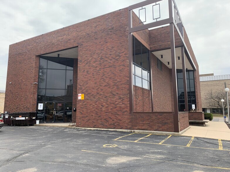More Photos Of 1020 Regent St, Madison Medical For Lease