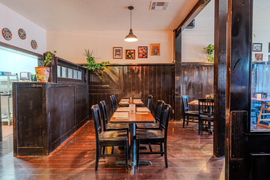 More Photos Of 8501 El Camino Real, Atascadero Restaurant For Sale