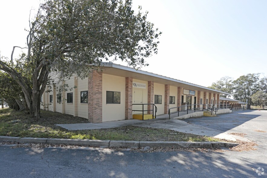 More Photos Of 84-98 W Lowder St, Macclenny Medical For Lease