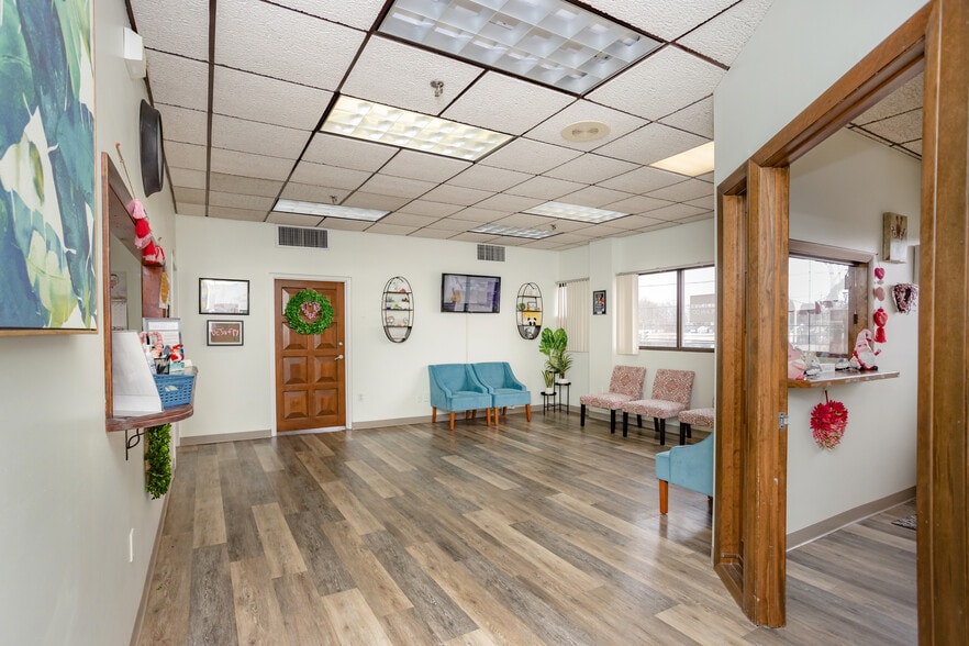 More Photos Of 239 Silas Deane Hwy, Wethersfield Medical For Lease