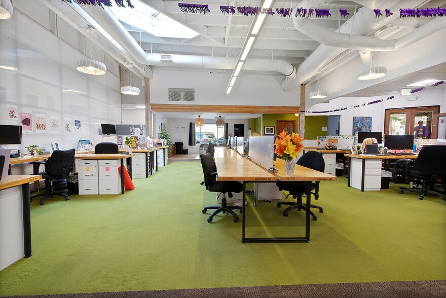 More Photos Of 221 W Gowe St, Kent Bank For Sale