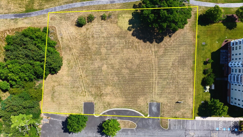 Primary Photo Of 2708 Willow Oak Dr, Cambridge Land For Sale