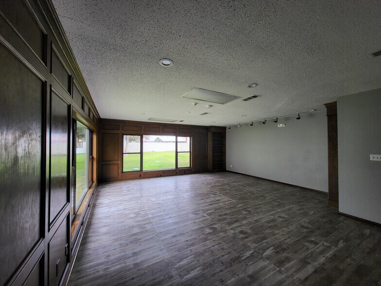 More Photos Of 20817 Sunshine Ln, Spring Office Residential For Lease