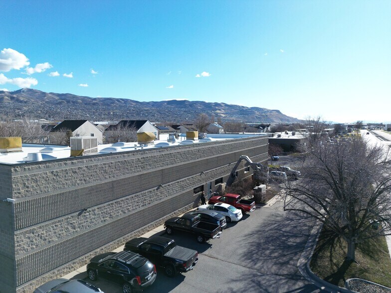 More Photos Of 2261 S 1560 W, Woods Cross Manufacturing For Sale