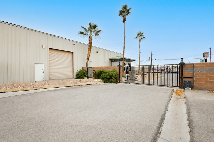 More Photos Of 265 Elliott Rd, Henderson Warehouse For Sale