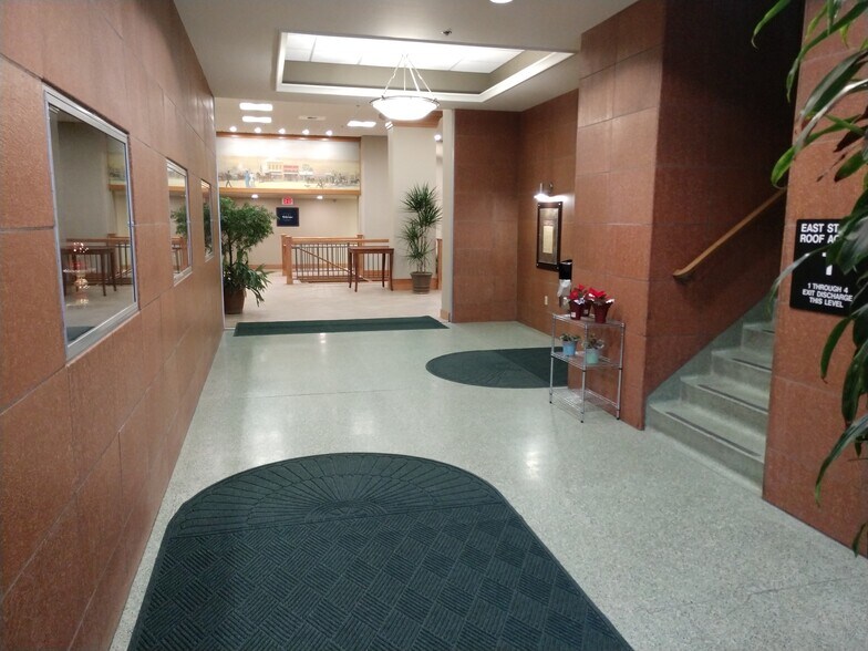 More Photos Of 208 N Broadway St, Billings Office For Lease