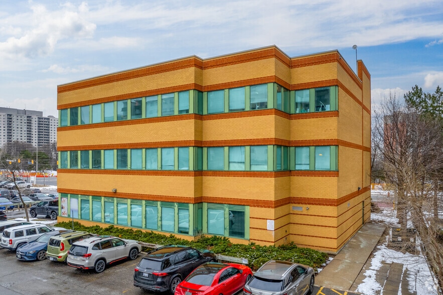 More Photos Of 3420 Hurontario St, Mississauga Medical For Lease
