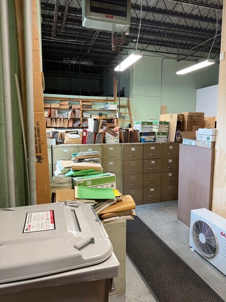 More Photos Of 66 S Tyson Ave, Floral Park Office For Sale