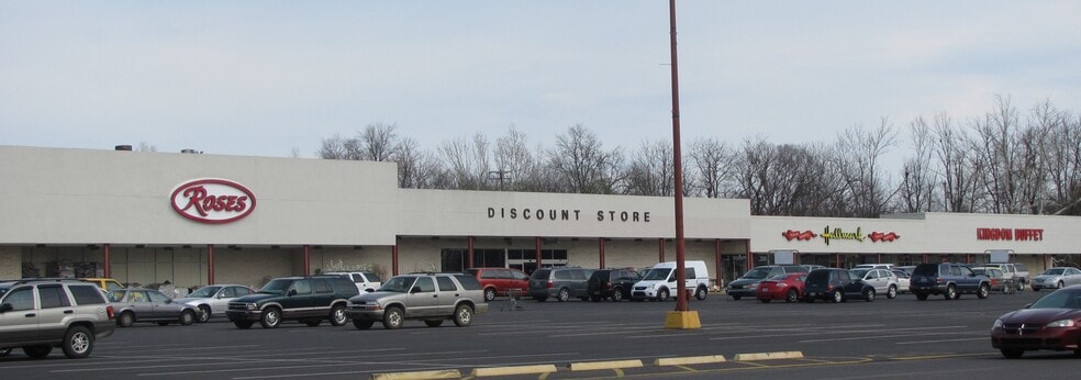 More Photos Of 611 W Poplar St, Elizabethtown Unknown For Lease
