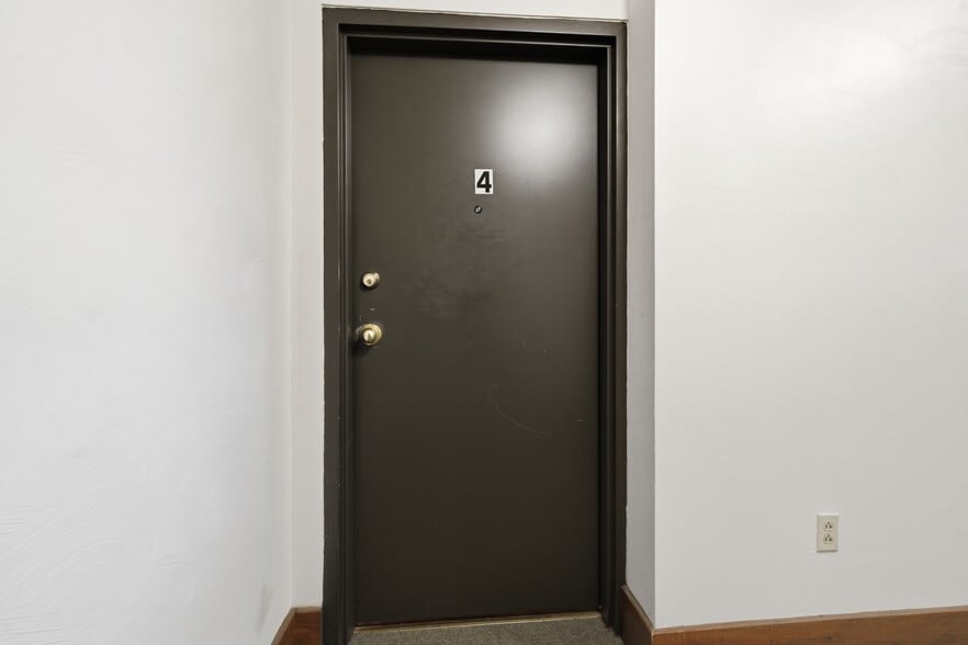 More Photos Of 215 S Braddock Ave, Pittsburgh Apartments For Sale