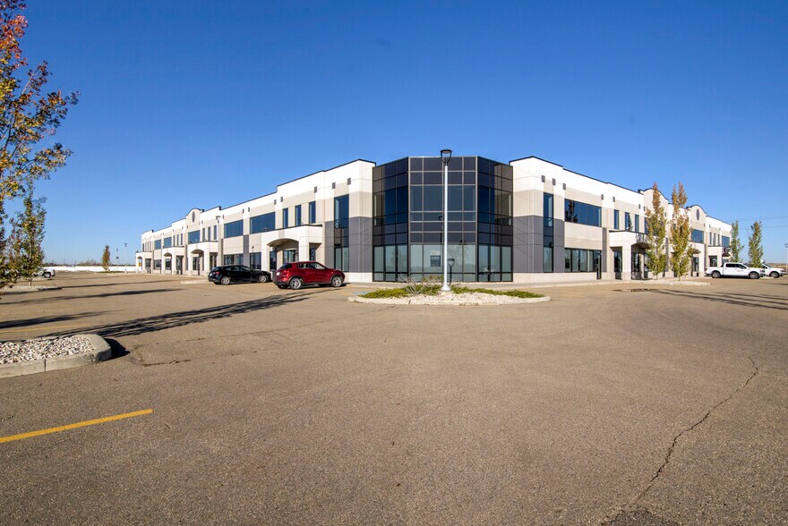 More Photos Of 11870 88th Ave, Fort Saskatchewan Unknown For Lease