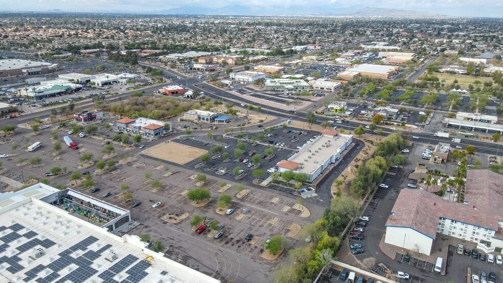 More Photos Of 1903 S Country Club Dr, Mesa Freestanding For Lease