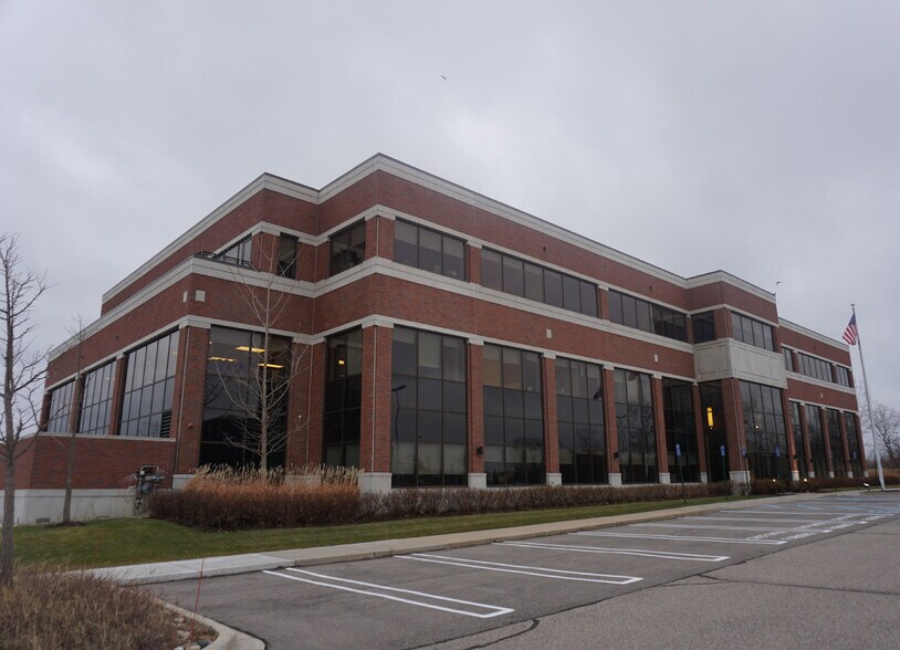 More Photos Of 17440 College Pky, Livonia Office For Lease