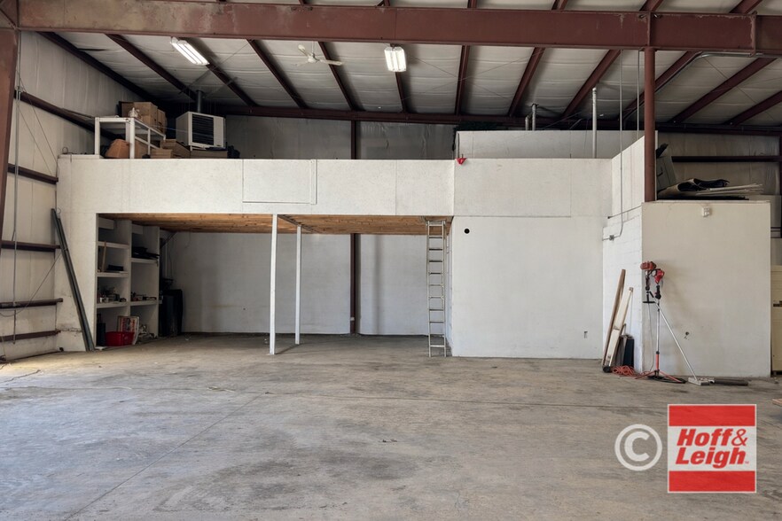 More Photos Of 11806 Timber Point Trl, Mantua Warehouse For Sale