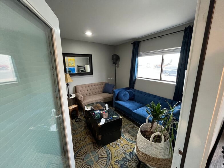 More Photos Of 1150-1162 S Lipan St, Denver Light Manufacturing For Lease