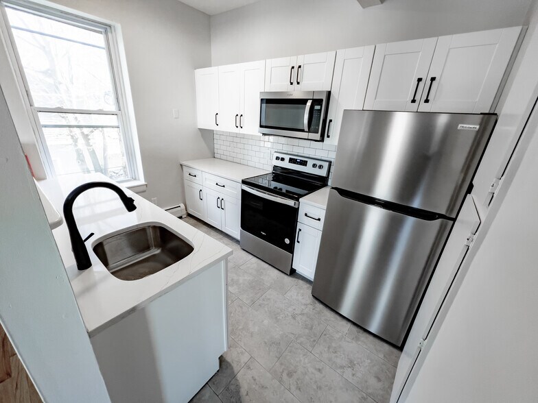 More Photos Of 140-144 Union St, Poughkeepsie Apartments For Sale