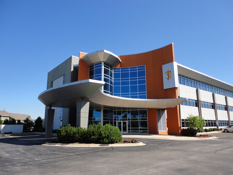 Primary Photo Of 2124 Ogden Ave, Aurora Medical For Lease