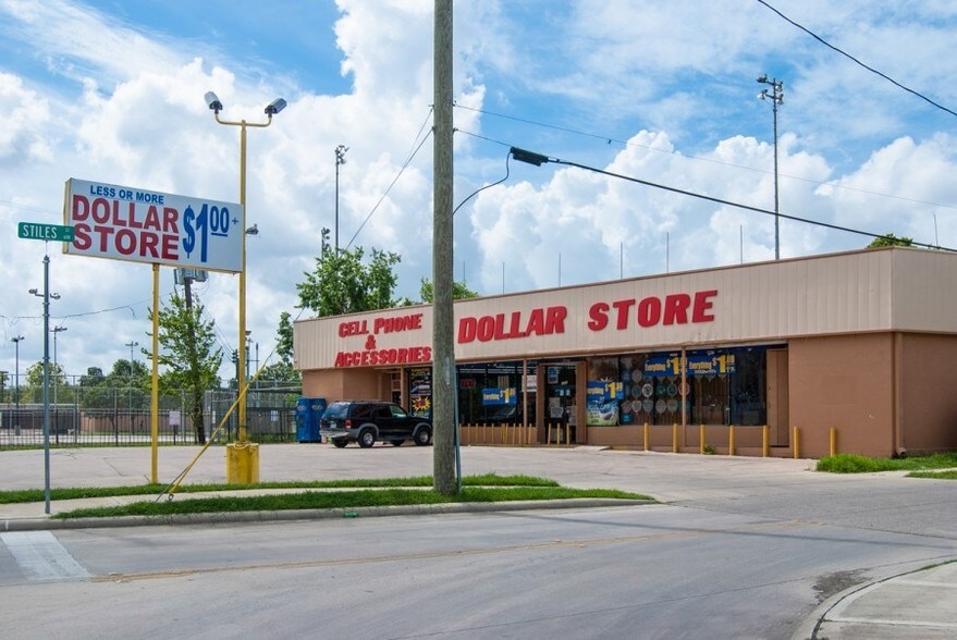 More Photos Of 4906 Harrisburg Blvd, Houston Storefront For Lease