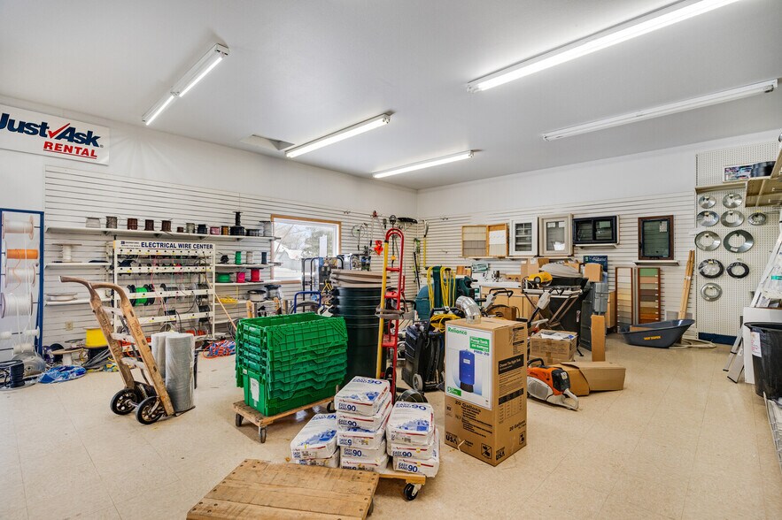 More Photos Of 101 Tanner St, Melrose Freestanding For Sale