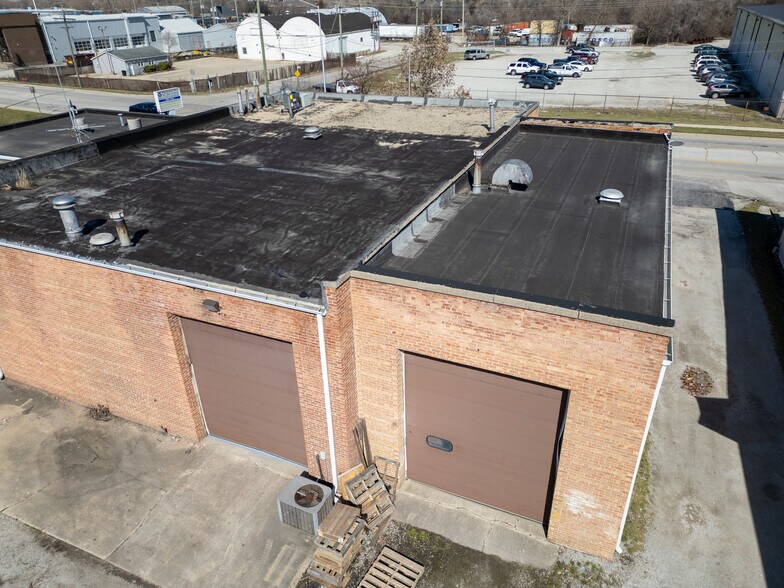 More Photos Of 4135 W 123rd St, Alsip Warehouse For Lease