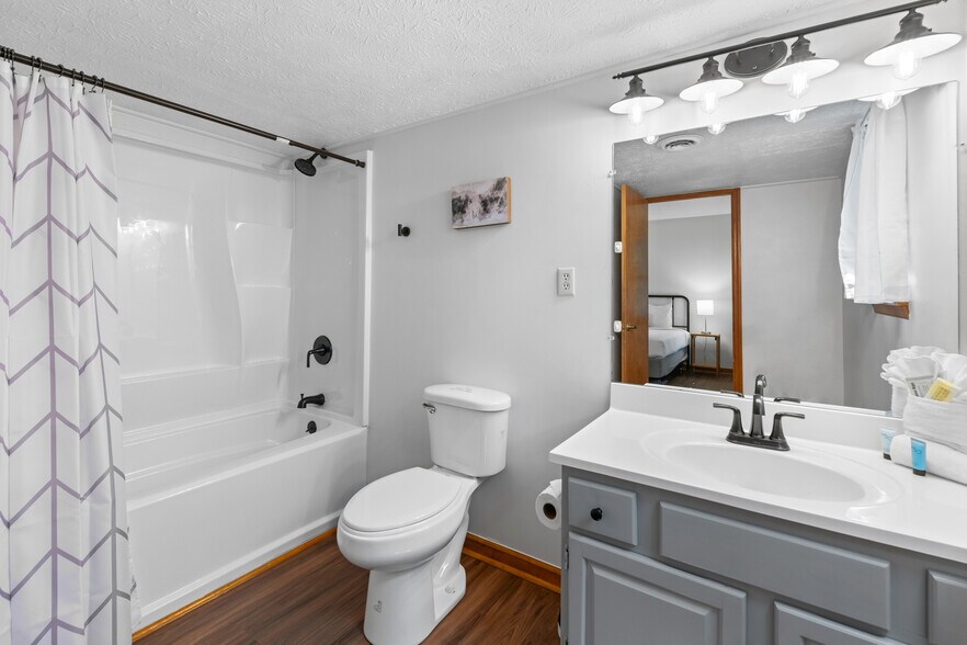 More Photos Of 3729 Plaza Way, Pigeon Forge Apartments For Sale