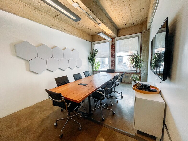 More Photos Of 1602-1608 N Cahuenga Blvd, Los Angeles Storefront Retail Office For Sale