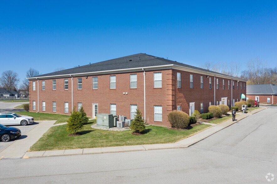 More Photos Of 3230 Central Park W, Toledo Office For Lease