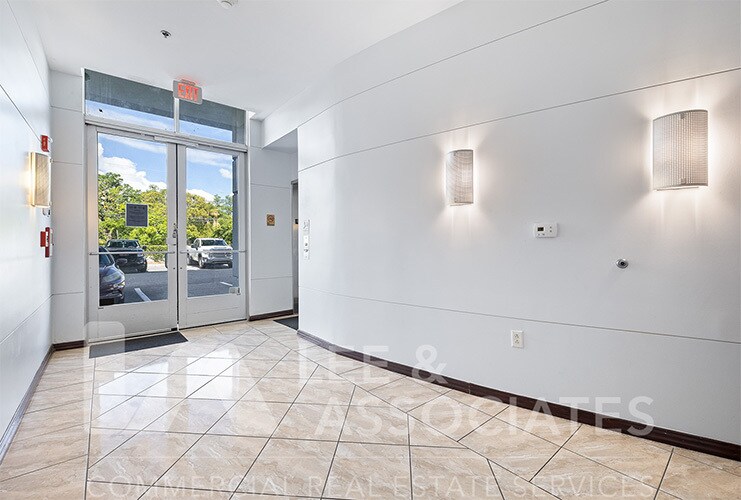 More Photos Of 685 S Ronald Reagan Blvd, Longwood Flex For Sale