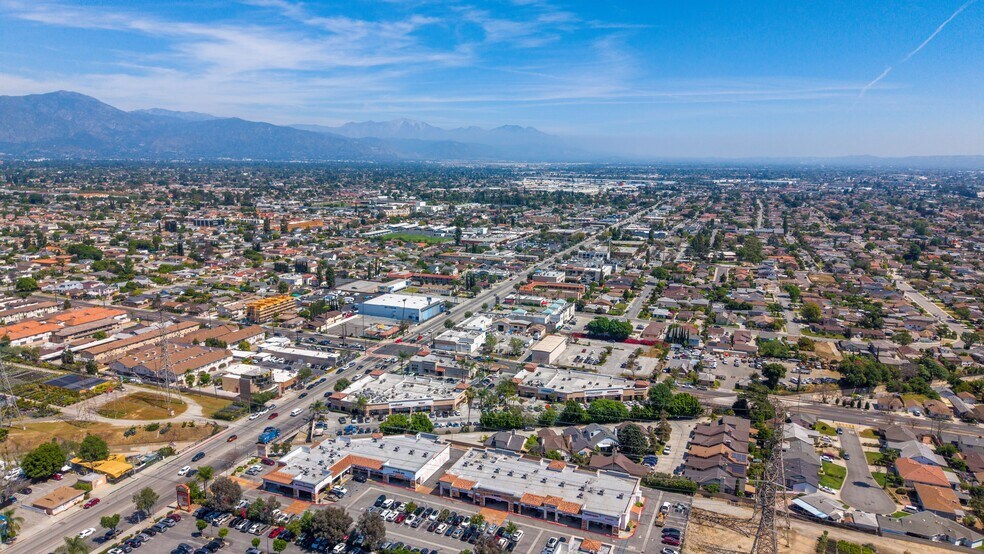 More Photos Of 8614 Valley Blvd, Rosemead Light Distribution For Sale