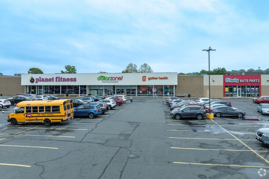 More Photos Of 50 Boston St, Lynn General Retail For Lease