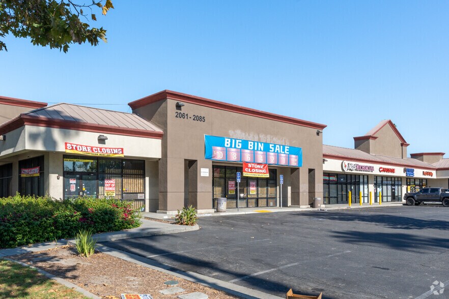 More Photos Of 2061-2085 S Garey Ave, Pomona Storefront Retail Office For Lease