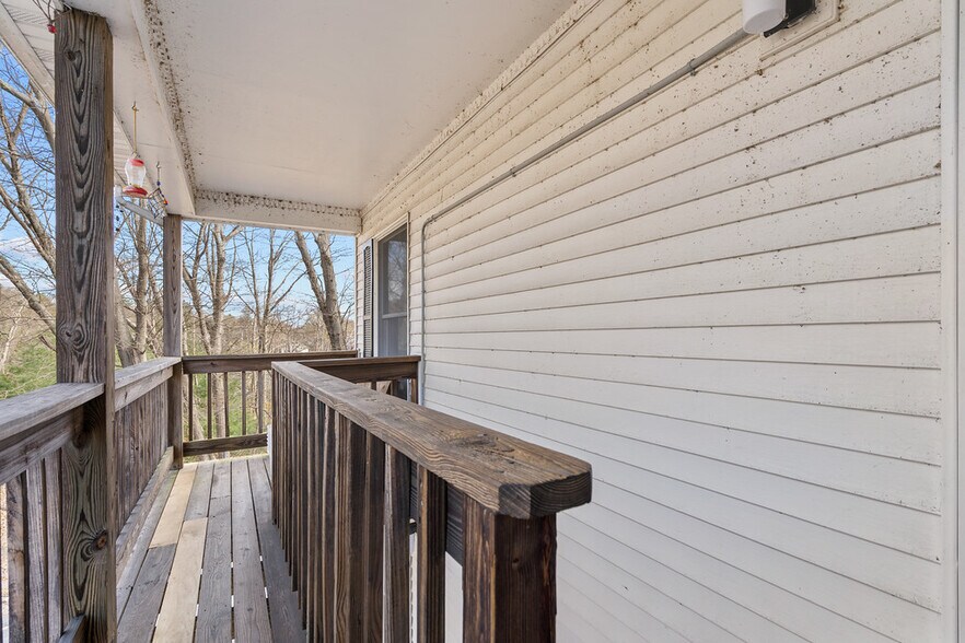 More Photos Of 56 N Bedford St, East Bridgewater Office For Sale