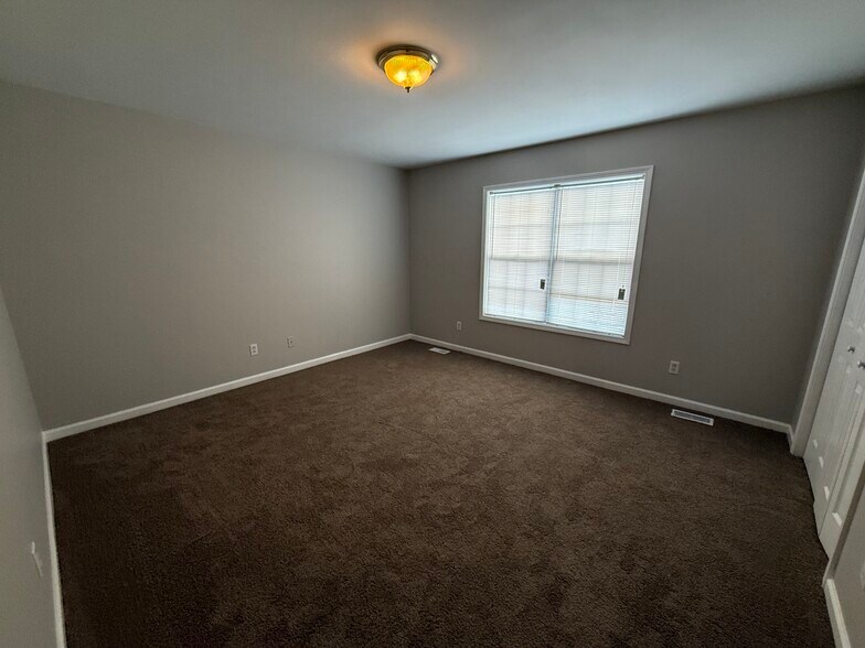 More Photos Of 1310 14th Street Dr NE, Hickory Multifamily For Sale