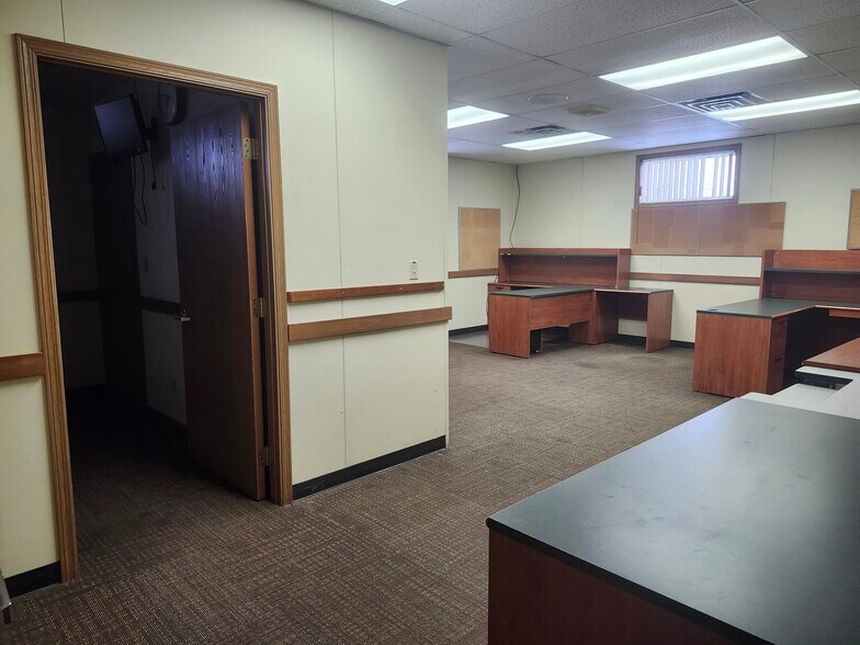 More Photos Of 826 Franklin Rd, Mercer Medical For Lease