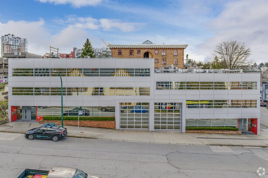More Photos Of 112 6th Av E, Vancouver Unknown For Lease