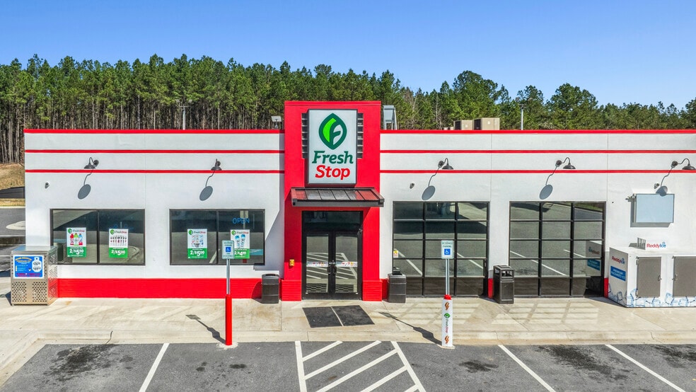 More Photos Of 7209 E Grand Ave, Lonsdale General Retail For Sale